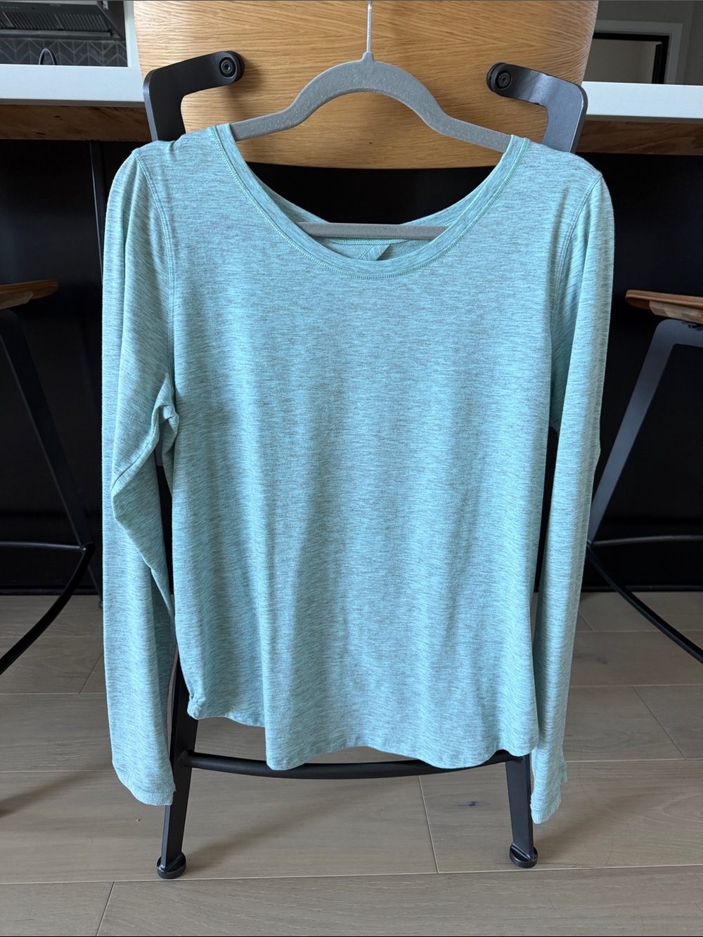 Lululemon Heathered Seafoam Green Long-Sleeve Tee